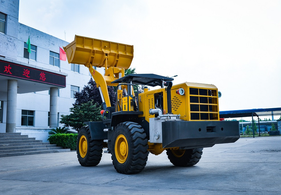 低矮型裝載鏟運機928型1立方斗容 低矮型裝載鏟運機928型1立方斗容