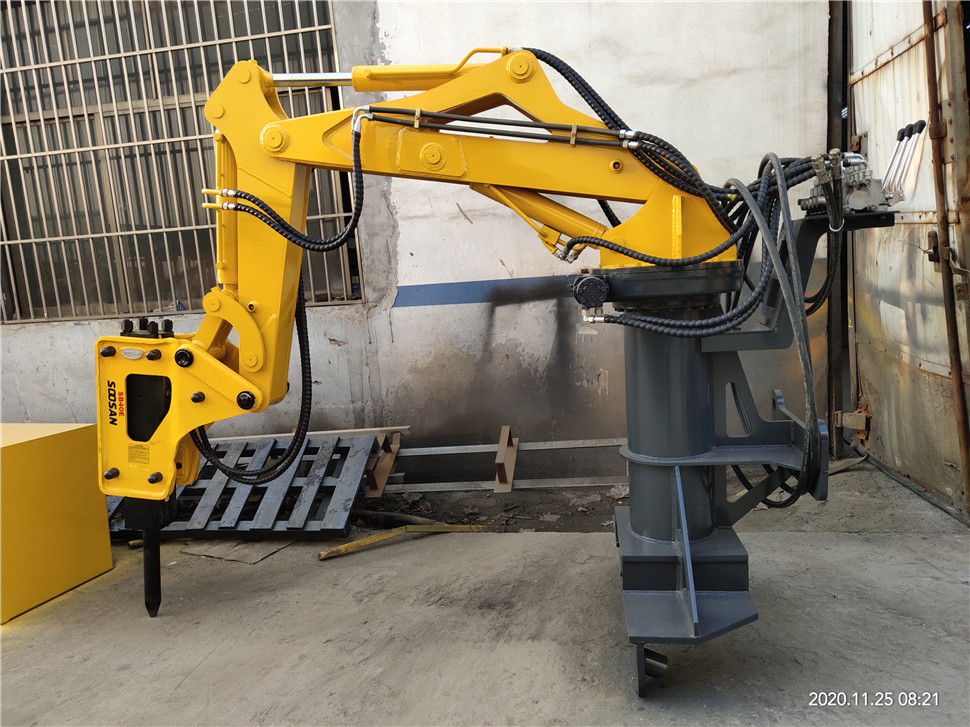 煤礦用刮板機頭破碎機械手