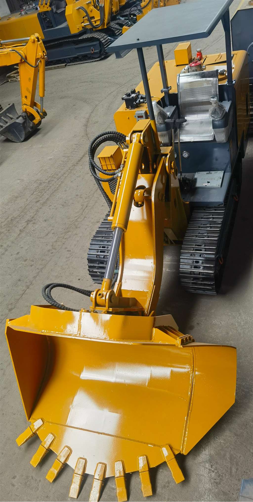 煤礦用側(cè)卸裝巖機(jī)介紹