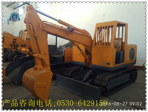 挖掘機(jī)，扒渣機(jī)保養(yǎng)才能延長使用時間